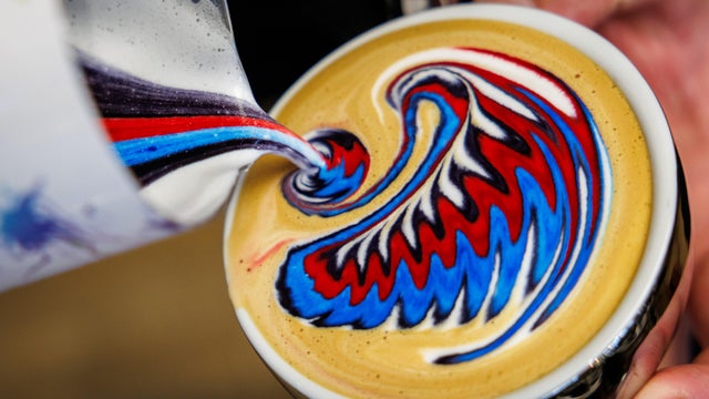 "Latte Art" - the cappuccino becomes a work of art 