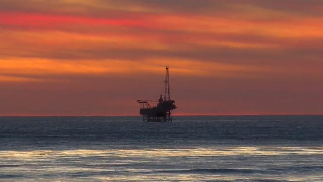 Santa Barbara oil platform 