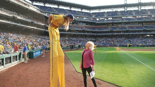 Dakota Albritton and Lesley Stahl 