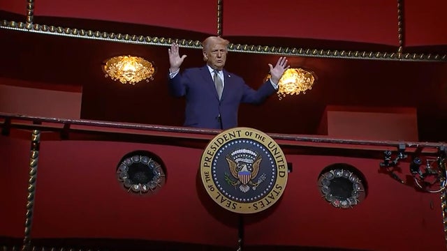 trump-at-kennedy-center.jpg 